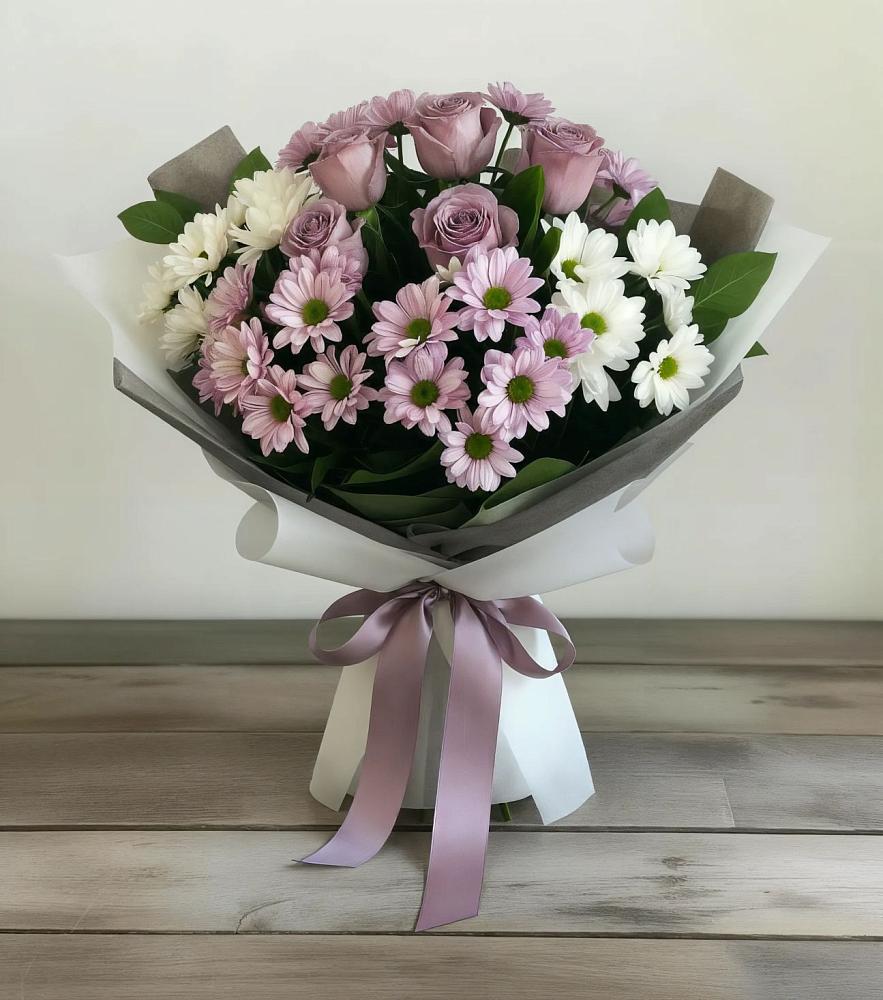 Букет цветов из: Хризантемы и Розы в Бредах