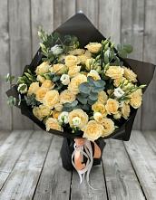 Букет цветов из:  Розы и Лизиантусы #REPLACE_PRED# Бредах