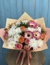 Букет цветов из:  Розы, Герберы и Хризантемы в Бредах