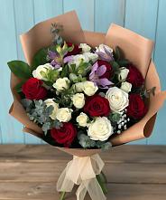 Букет цветов из:  Розы и Альстромерии в Бредах