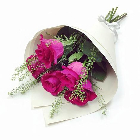Букет цветов из: Розы в Бредах