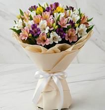 Букет цветов из:  Альстромерии в Бредах