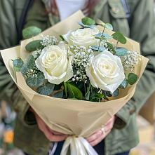 Букет цветов из:  Розы #REPLACE_PRED# Бредах