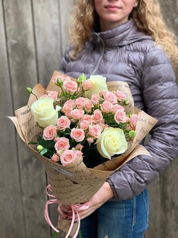 Букет цветов из: Розы в Бредах