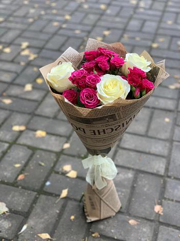Букет цветов из: Розы в Бредах