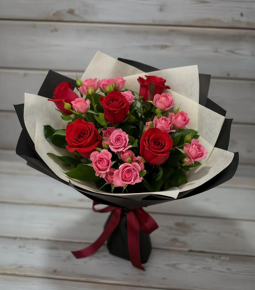 Букет цветов из: Розы в Бредах
